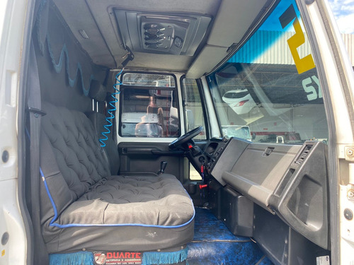Ford Cargo 816 2015 3/4 Baú