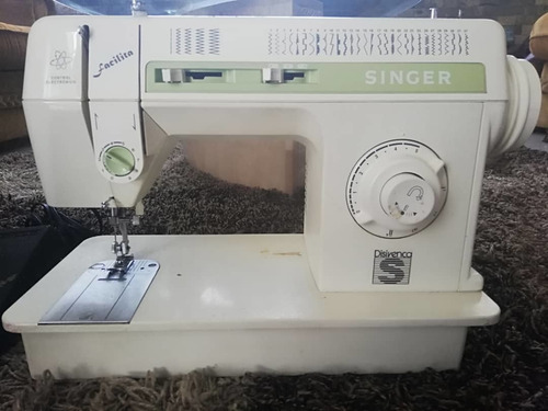 Imagen 1 de 1 de Maquina De Coser