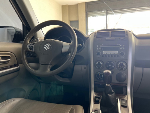 Imagen 7 de 8 de Suzuki Grand Vitara Jiii 2.0 5ptas Impecable
