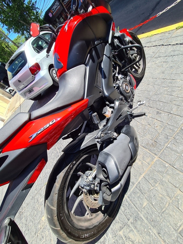 Imagen 6 de 22 de Bajaj Dominar 250