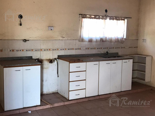 5 Locales En Venta Y Casa 3 Ambientes Sobre Av. Principal - Moreno Norte