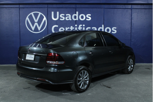 Volkswagen Vento 1.6 Confortline Mt
