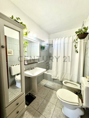 Venta De 2 Casa De 6 Ambientes 4 Dormitorios, Tigre Centro ...