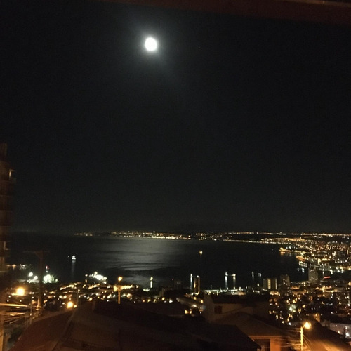 Casa Vista Al Mar, Garaje, Balcón, 3 Drmts, 2 Baños, Patio.