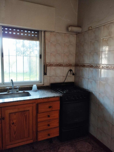 Venta Casa En De Vicenzo Grande Pilar