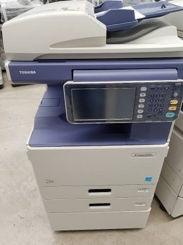 Impresora a color multifunción Toshiba E-Studio 2550C