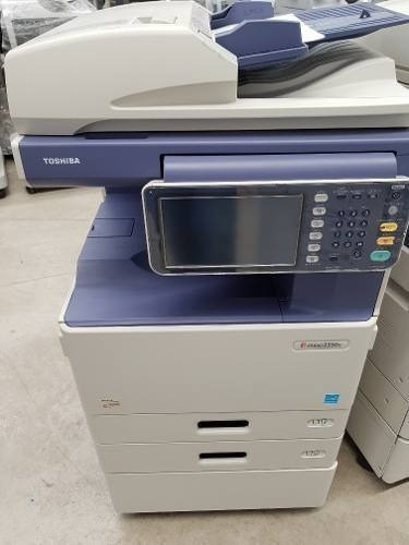 Impresora multifunción a color Toshiba E-Studio 2550C
