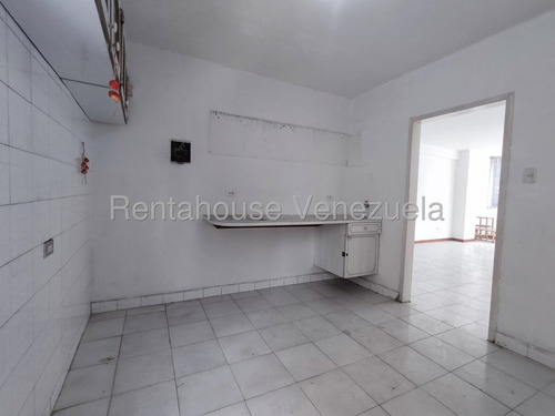 Ip Vendo Apartamento En Altamira 25-23743