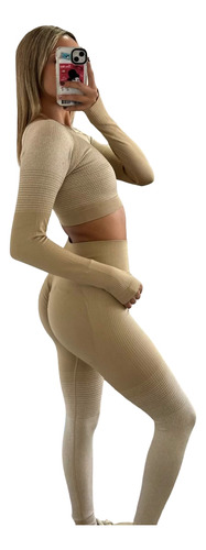 Conjunto Deportivo Mujer Calza + Top Mangas Largas Premium