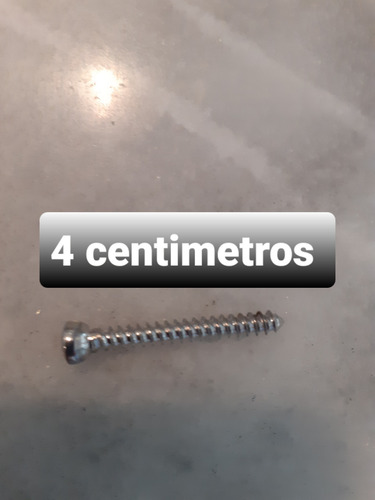 Platina Y Tornillo De Titanio Para Fractura Tibia Y Perone (Usado)