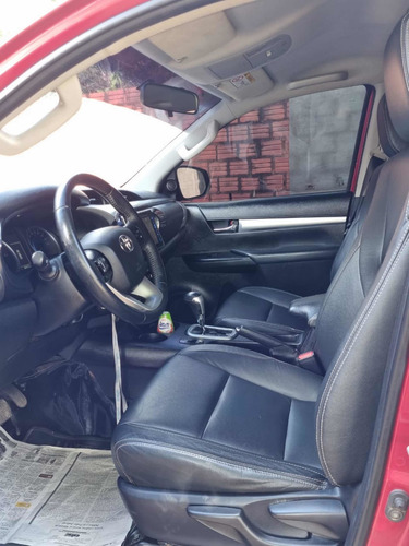 Imagen 9 de 10 de Toyota Hilux Automática