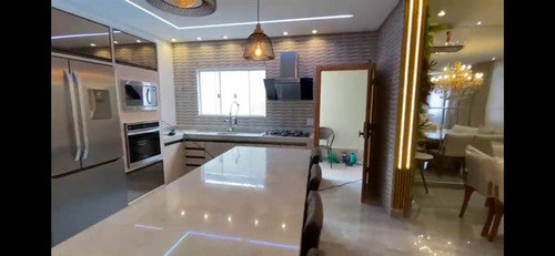 Casa 4 Dormitórios Com Suite, 1 Closet 4 Vagas - Alto Padrão - Balneário Fórida - Praia Grande - Wil98