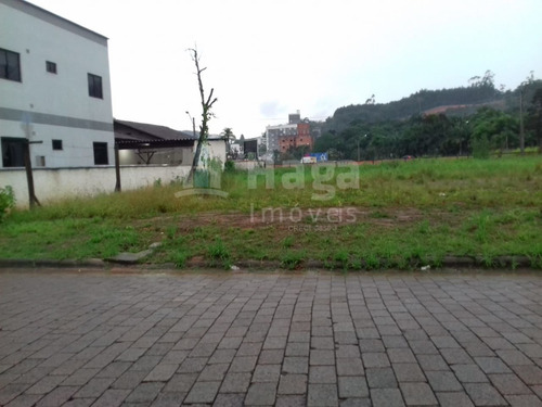 Terreno A Venda No Centro Em Guabiruba/sc - 1741