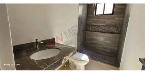 Hermosa Casa Moderna En Condominio Conkal