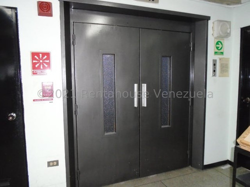En Boleita Norte Se Vende Edificio Uso Industrial, Comercial O Residencial De 4 Niveles