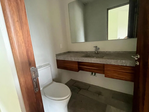 Casa En Venta En Valle De Bravo Avandaro (m2c300)