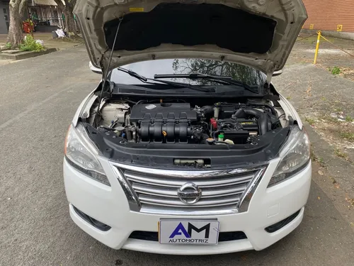 Nissan Sentra 1.8 B17 Advance