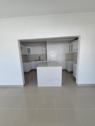 Tope De Cuarzo Blanco Calacatta