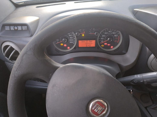 Imagem 6 de 8 de Fiat Doblo 1.8 16v Essence 5p