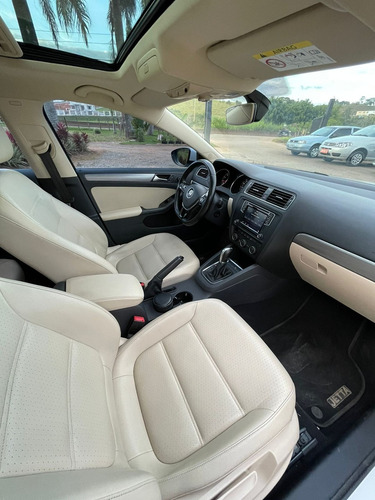 Imagem 6 de 8 de Volkswagen Jetta 1.4 16v Tsi Comfortline 2017
