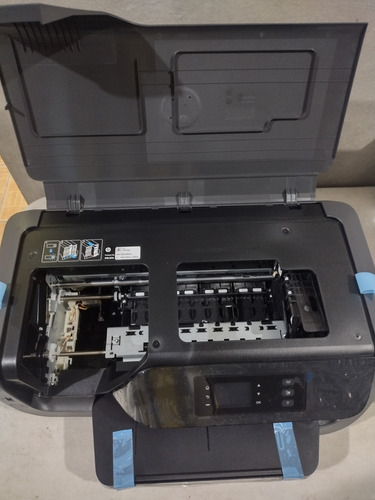 Impresora Hp 8210 Para Piezas - Sin Cartucho Ni Cabezal Negro