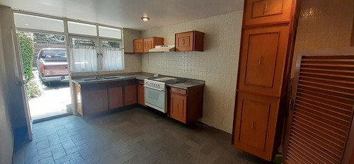 Imagen 3 de 10 de Casa En Renta Lomas De Vista Hermosa