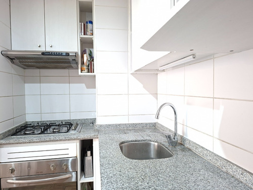 ¡exclusivo Departamento Con Vista Despejada Y Conectividad!