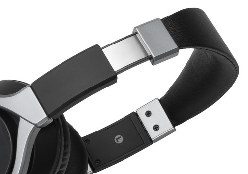 Imagen 4 de 6 de Auricular Motorola Xt200 Manos Libres Plug 3,5mm
