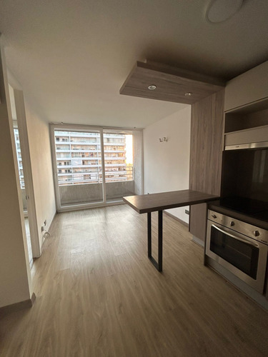 Arriendo Depto. De 1d1b En Fernandez Albano Metro El Parron