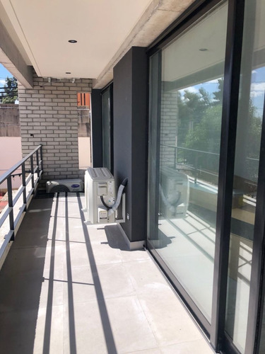 Imagen 2 de 30 de Espectacular 4 Ambientes En Venta En Haedo, Con Cochera.