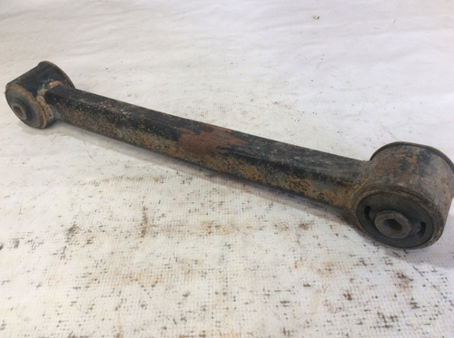Brazo 2 Trasero Derecho Jeep Liberty 4x2 3.7 Aut Mod 08-12 (Usado)