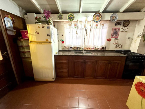 Casa En Venta 4 Dormitorios Y Cochera Moreno