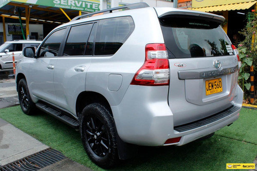 Imagen 8 de 25 de Toyota Prado Tx-l