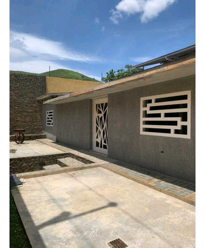 Amplia Casa En Venta Ubicada En Guacara Conjunto Cerrado