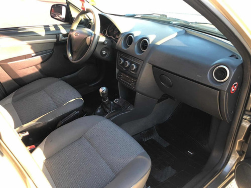 Chevrolet Celta 2015 1.4 Advantage Aa+dir