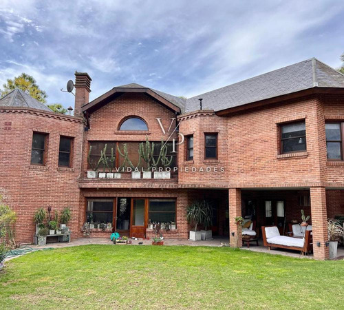 Increíble Casa En Venta En El Talar De Pacheco