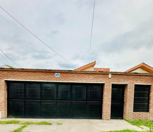 Venta Casa 2 Dormitorios Tafí Viejo Con Cochera