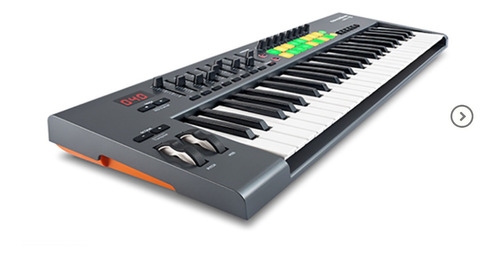 Teclado Controlador Novation Launchkey 49