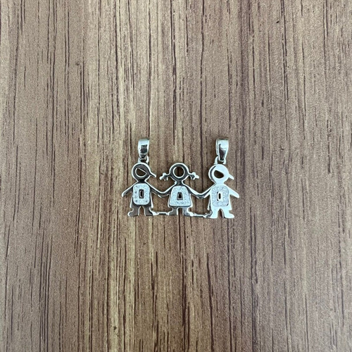 Imagen 5 de 9 de Dije Niños Y Niña De Plata 925 Con Zirconias Agálea