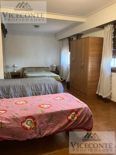 Casa 170 M2, Barrio Punta Mogotes, Mar Del Plata, Provincia De Buenos Aires.