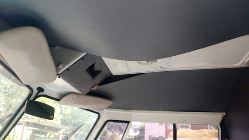 Imagem 11 de 15 de Volkswagen Kombi Corujinha