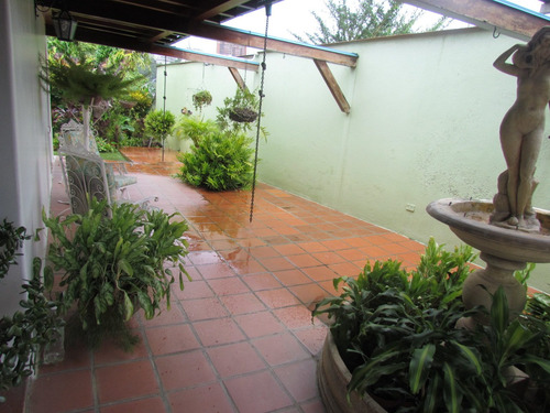 Imagen 8 de 30 de Se Vende Casa 800m2 4h/6b/4p Lomas Del Mirador 9214