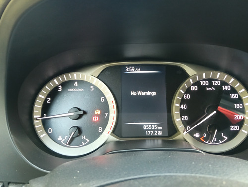 Nissan NP300 Frontier LE doble cabina