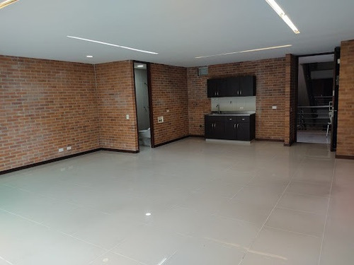 Imagen 2 de 9 de Oficinas En Arriendo Castropol 473-9479