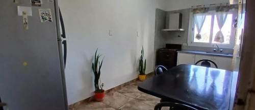 Departamento En Venta - 2 Dormitorios 1 Baño - Cochera - 64mts2 - Wilde