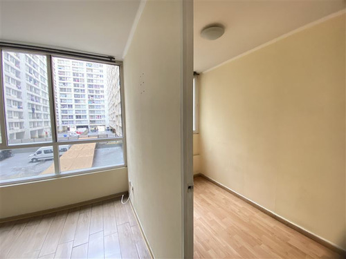 Depto. En Venta; 2 Dorm.; Estación Central, Metro Las Rejas