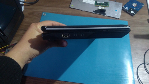 Netbook Megawate Intel Atom N 450 (Usado)