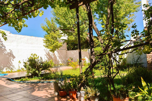 Vende Zona Ctro. Casa 3 Dorm. Apto Desarrollo