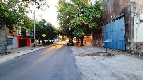 Casa 2 Dormitorios Cochera Doble O Local Con Depósito Jardín Terraza En Venta