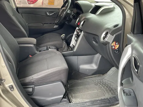 Renault Koleos DYNAMIQUE AT 2500CC 4X4